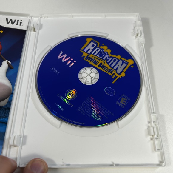 Rayman Raving Rabbids Nintendo Wii Game Ubisoft CIB Complete with Manual - Picture 3 of 5